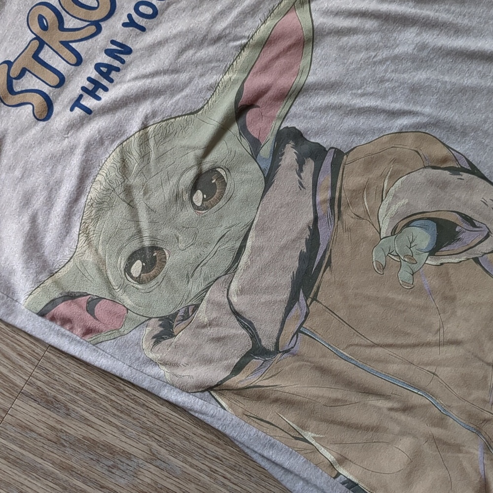 Women's S Grogu Baby Yoda Star Wars Sleep Shirt Women's Size Small Adult - Picture 2 of 5